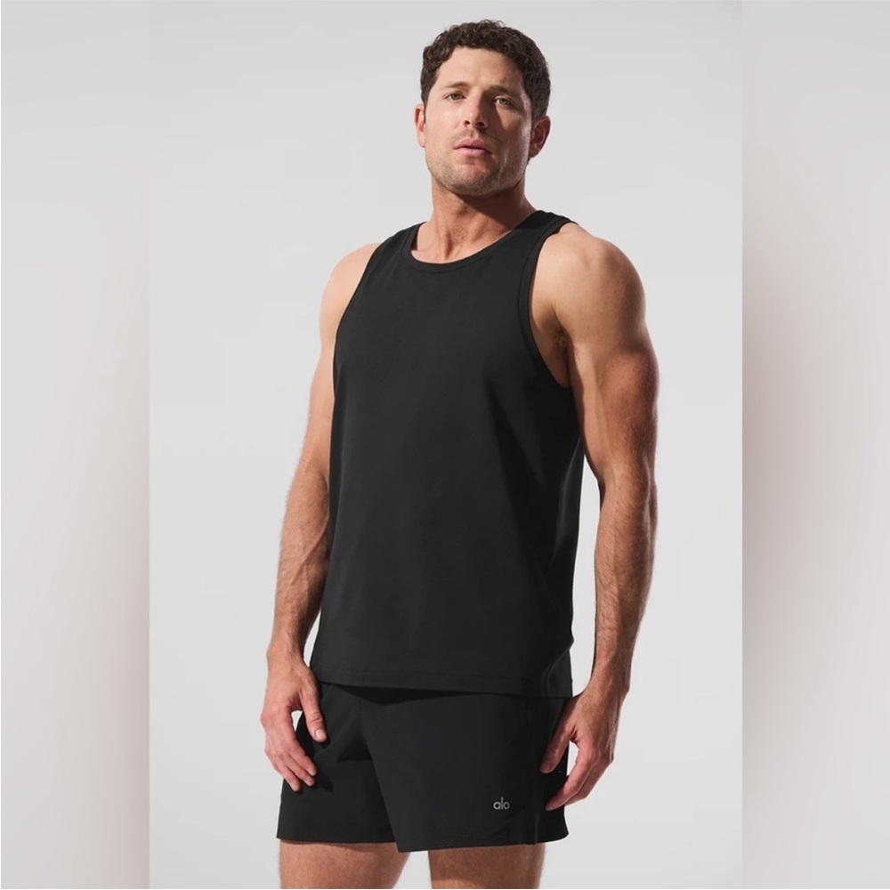 Alo Black Men's Conquer Tank Top
Size Medium